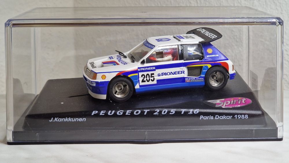 Miniature Peugeot 205 T16 Paris-Dakar 1988 - Kankkunen - PM Provence Moulage 1/43 (monté)