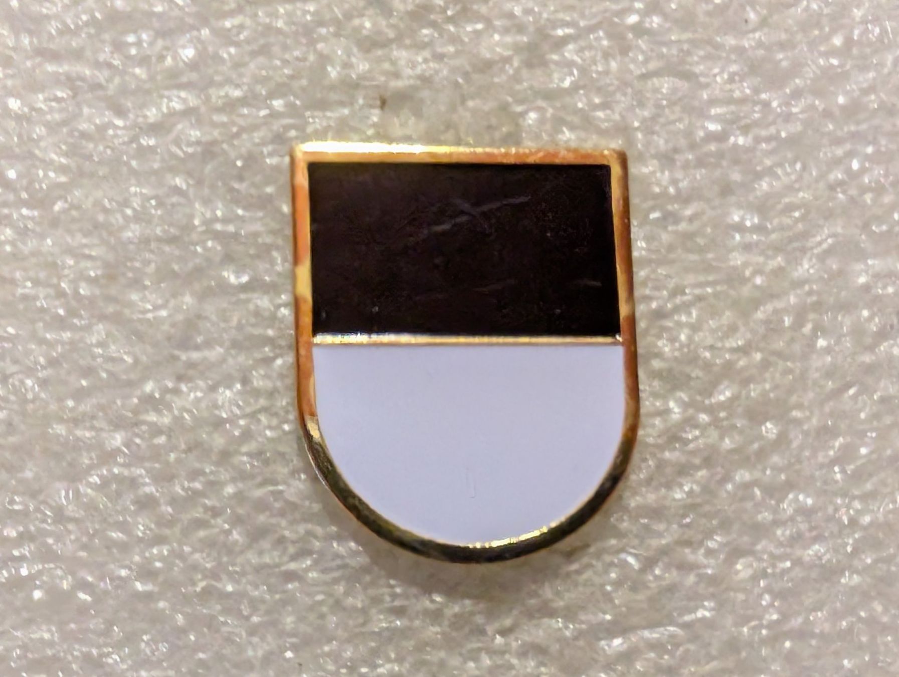 Placchette & Badge: Ansteckpin 143: Kantonswappen – Usato da Oppligen venduto da Pin-Fall-Shop