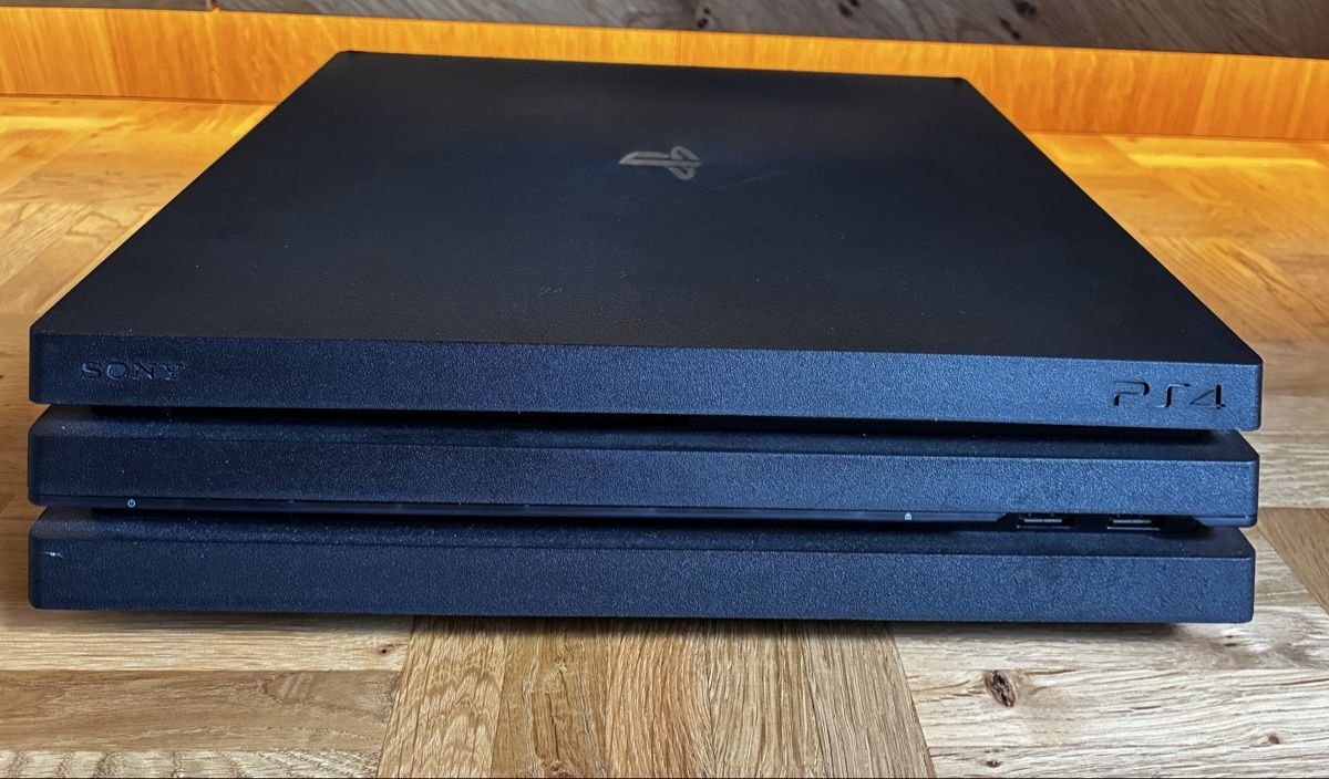 Sony Console: Ps4 Pro – Usato da Ruschein venduto da Motorider2001 1