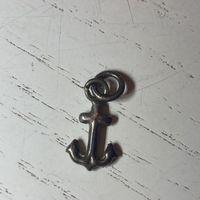 Silver Anchor Pendant – Nautical Design