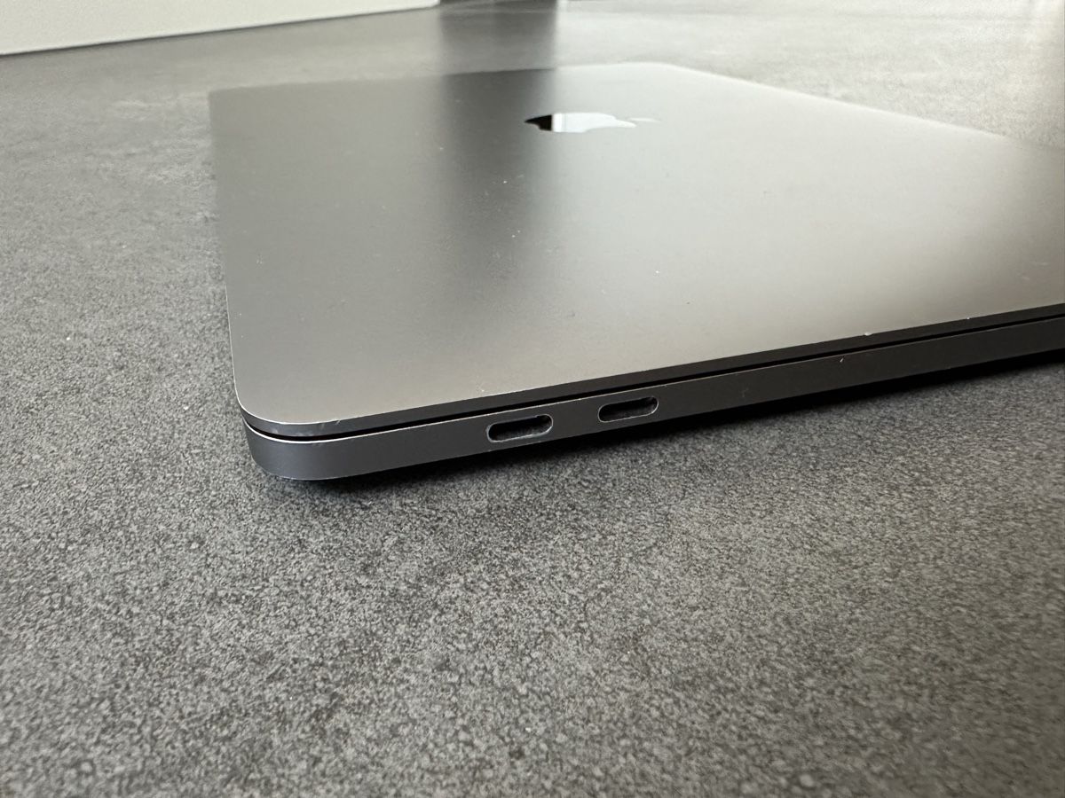 Apple Notebook: APPLE MacBook Pro 13" mit Touch Bar – Usato da Kiesen venduto da ganymedes2000 3