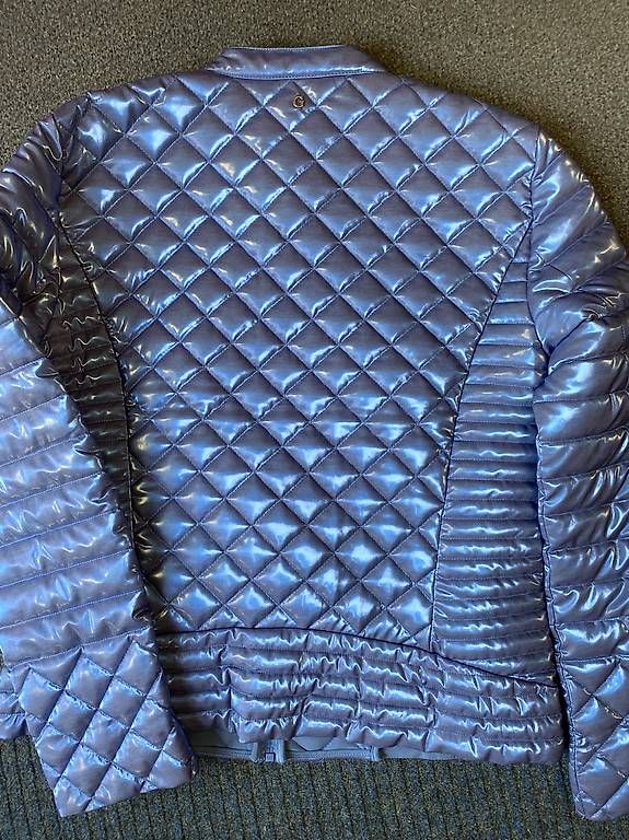 Jacken: Guess Jacke – Gebraucht aus St. Gallen von Konstanza 3