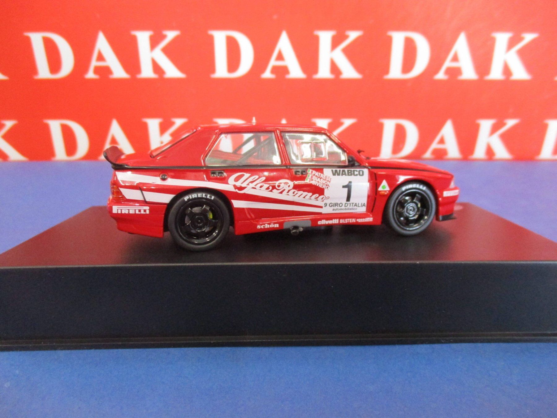 Alfa Romeo Modellini d'auto: Alfa Romeo 75 Turbo IMSA (1988) – Nuovo (secondo la descrizione) da Flawil venduto da Imperiosud 2