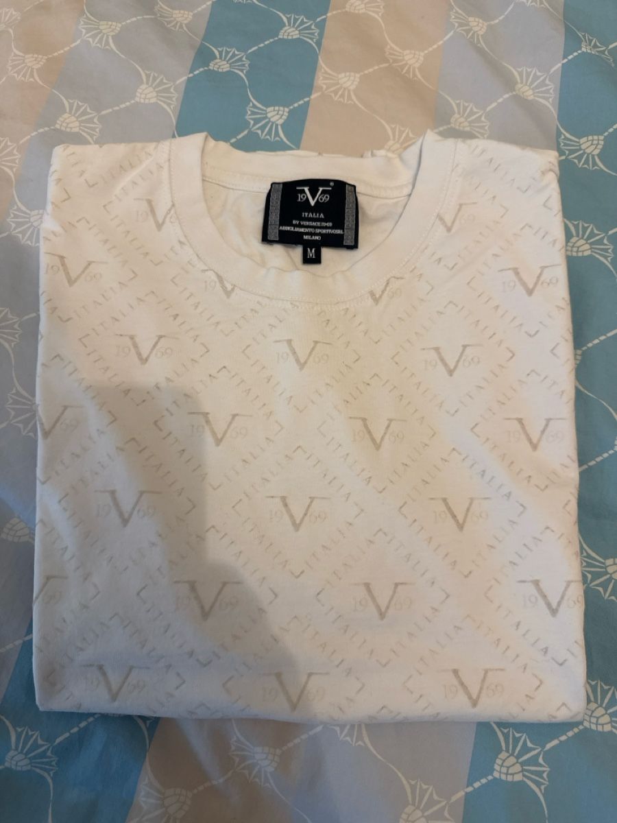 Versace T-shirt: Versace  – Usato da Menzingen venduto da Dali2504
