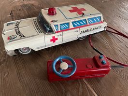 Vintage Ambulance Auto Blechspielzeug/Selten