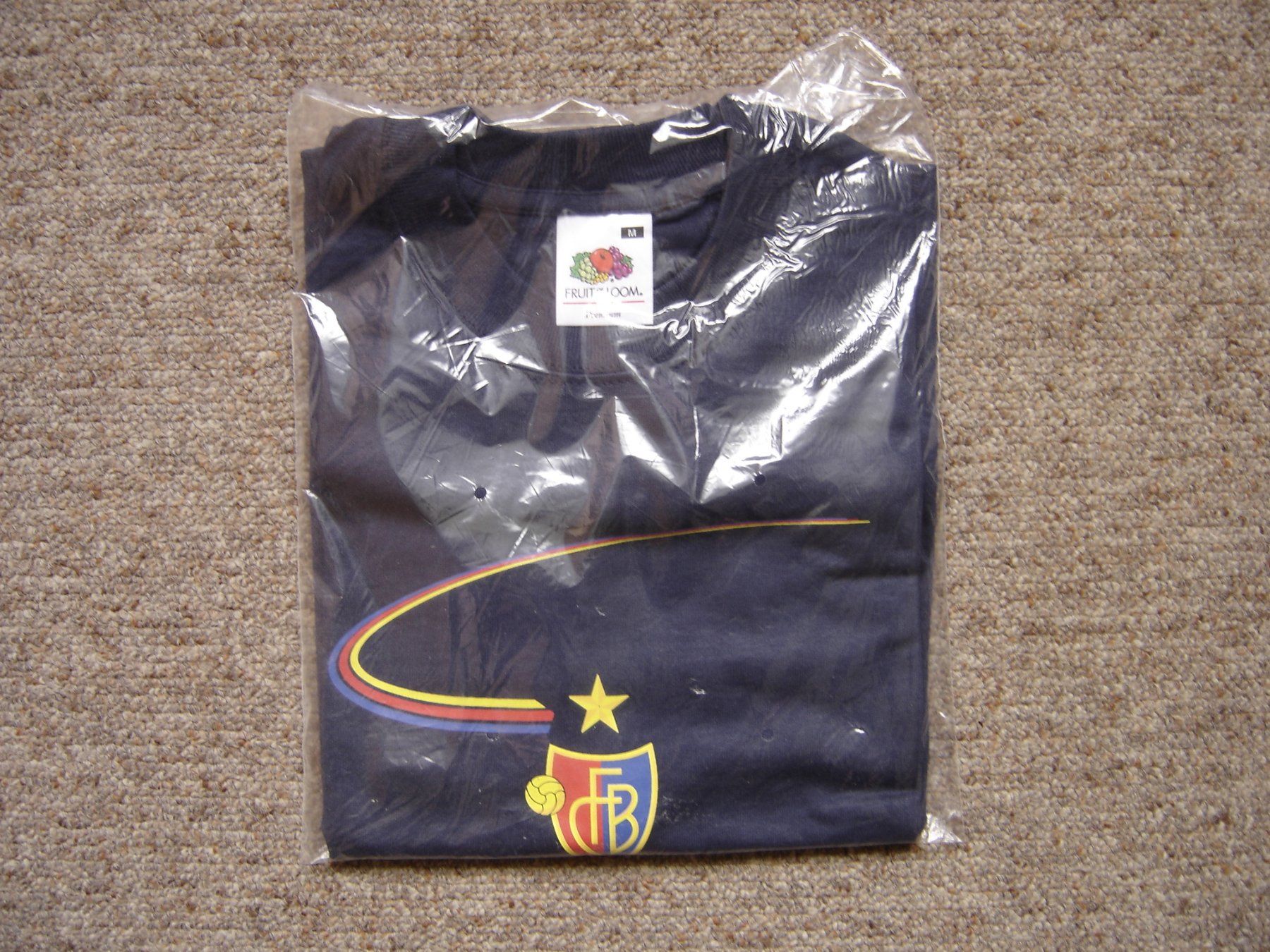 FC Basel T-Shirts: FC Basel 1893 Schweizer Meister 2004 – Neu (gemäss Beschreibung) aus Brunnen von haldi82 2