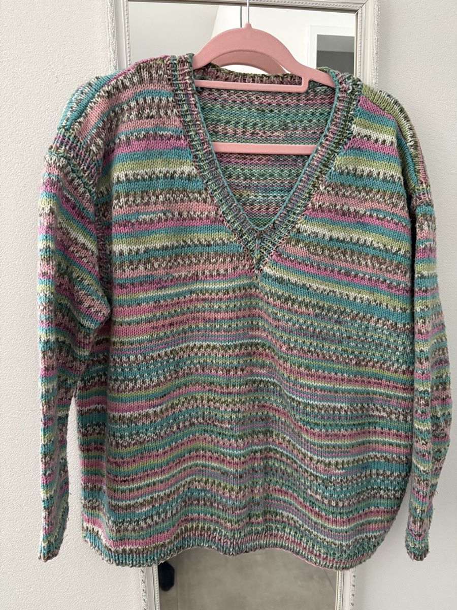 Pulls & Sweat-shirts: Pullover Handgestrickt Grösse ca.50 – D'occasion à Pfeffikon LU par pepino17