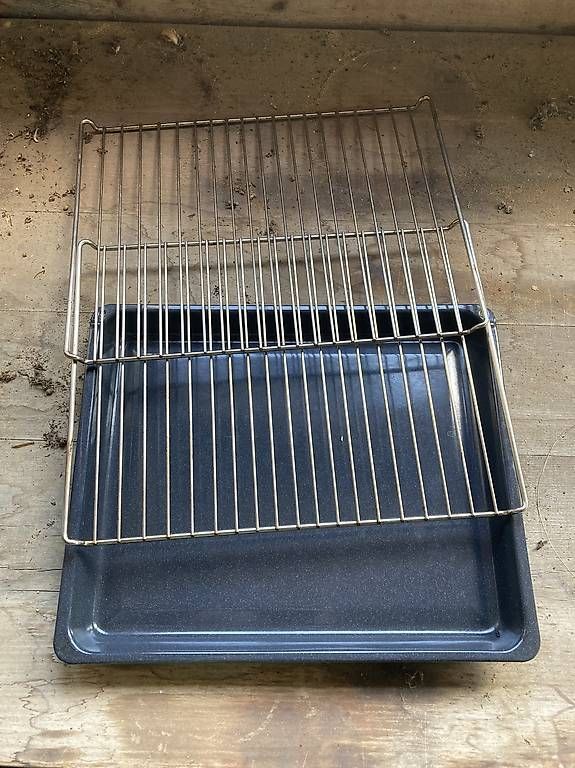 Backformen: Backblech + Rost – Gebraucht aus Langrickenbach von stossero71