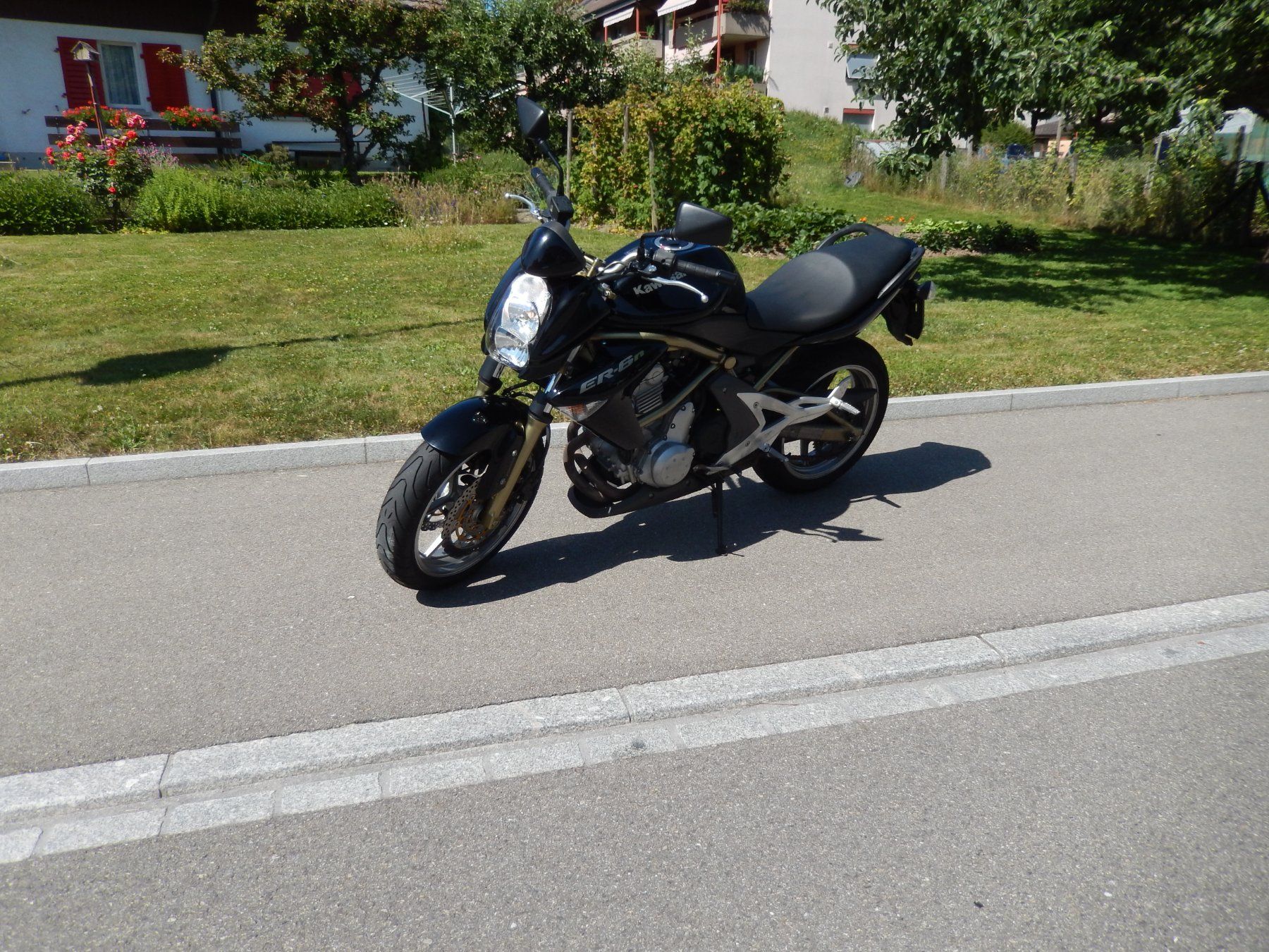 Kawasaki Strada: KAWASAKI ER-6 n ABS – Usato da Fislisbach venduto da Darvin2