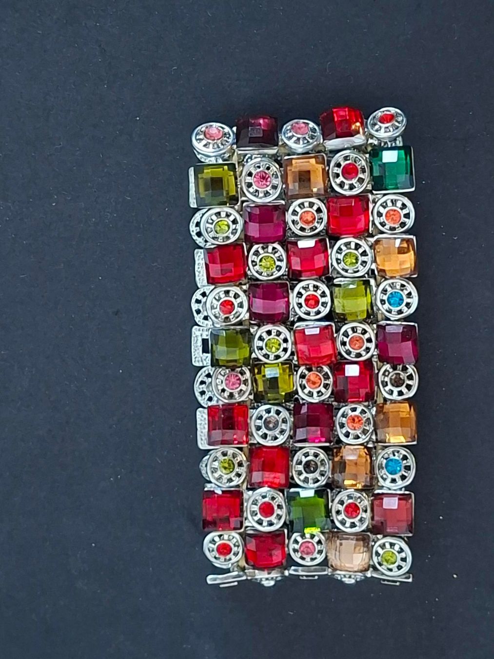 Bracelets: Armreif mit Steinen - Modeschmuck – D'occasion à Obfelden par Kleha