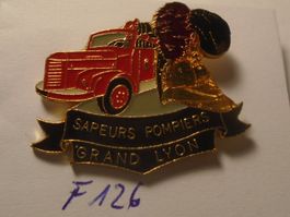 1 SAPEURS POMPIERS GRAND LYON Pin Feuerwehr Auto (F126)