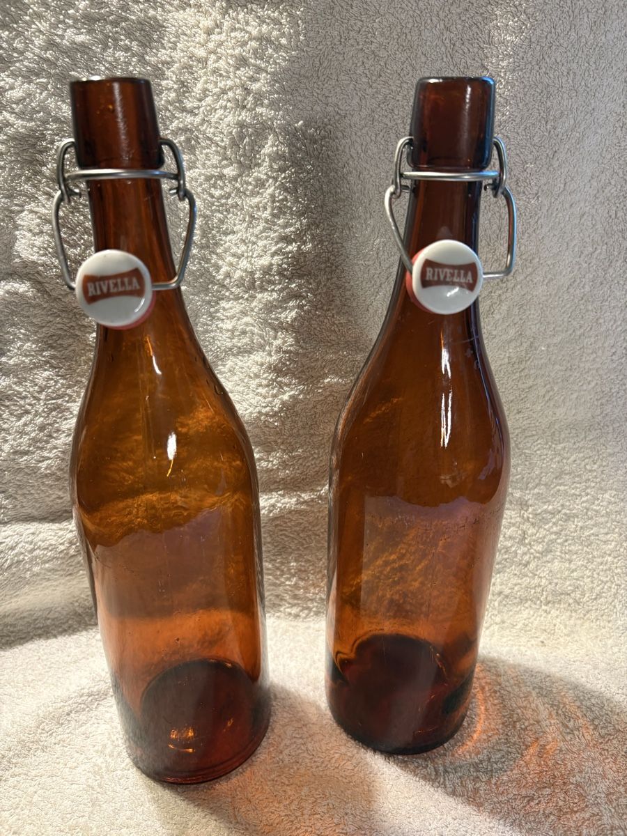 Rivella Flaschen: Rivella Rot Glasflaschen Antik – Gebraucht aus Fürstenaubruck von Reddog6