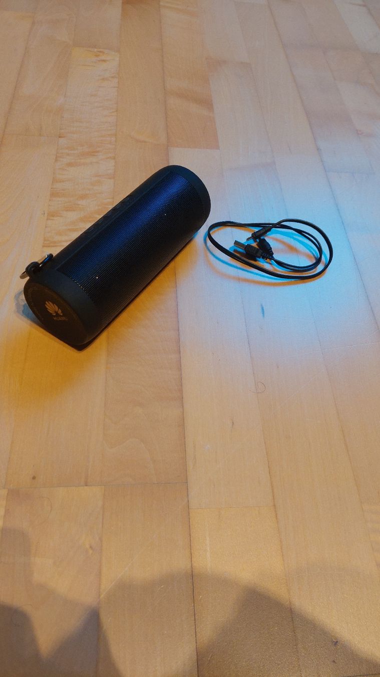 Huawei Casse acustiche: HUAWEI Outdoor Bluetooth Speaker mit Freisprech & LED – Nuovo (secondo la descrizione) da Arisdorf venduto da GoodJoice 1