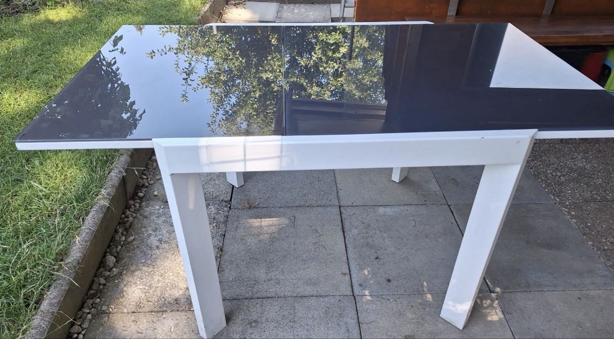 Tavoli: Ausziehtisch mit Glasplatte – Usato da Bern venduto da ece_nxk7 1