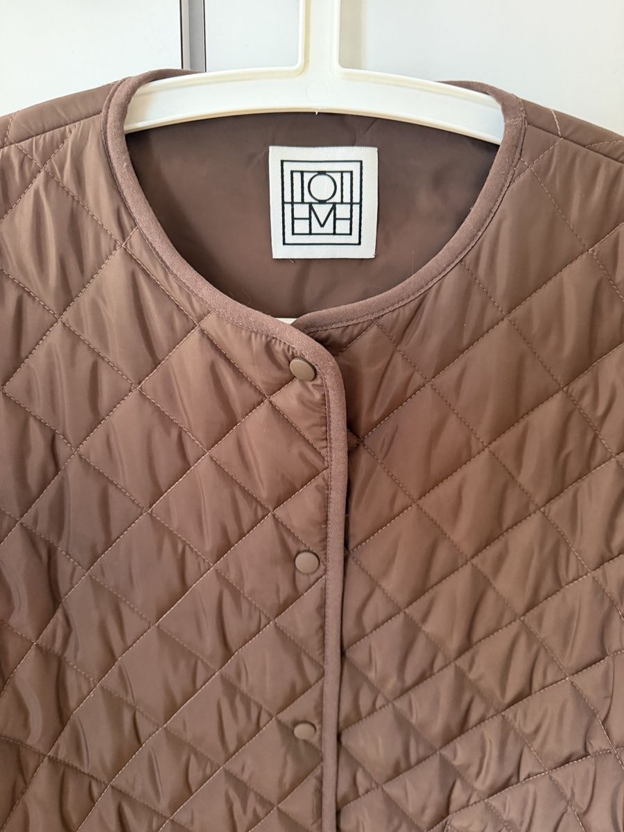 Totême Giacche: Toteme Quilted Jacket size S – Usato da Nyon venduto da dasha107 2