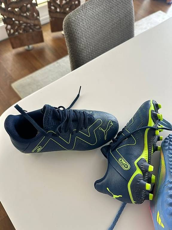 Scarpe per ragazzi: Puma & Adidas (Size: 29/31) – Usato da Zürich venduto da saketo