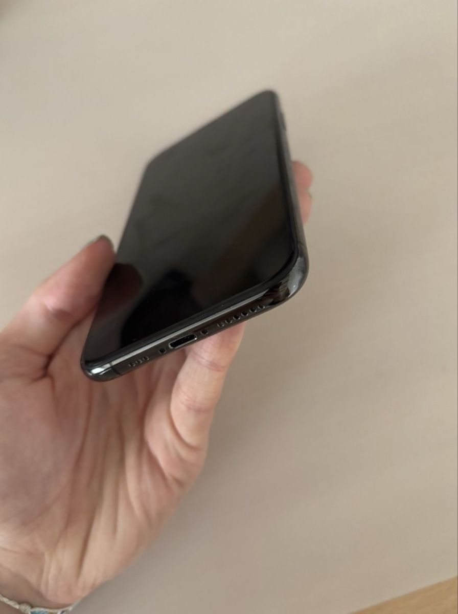Apple Handys / Smartphones: iPhone XS schwarz  – Neu (gemäss Beschreibung) aus Horgen von stu_cjc8 7