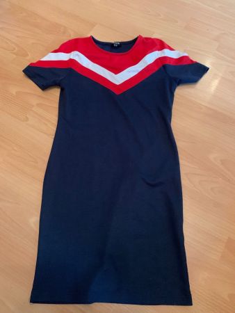 Jolie robe Jennyfer t. xs