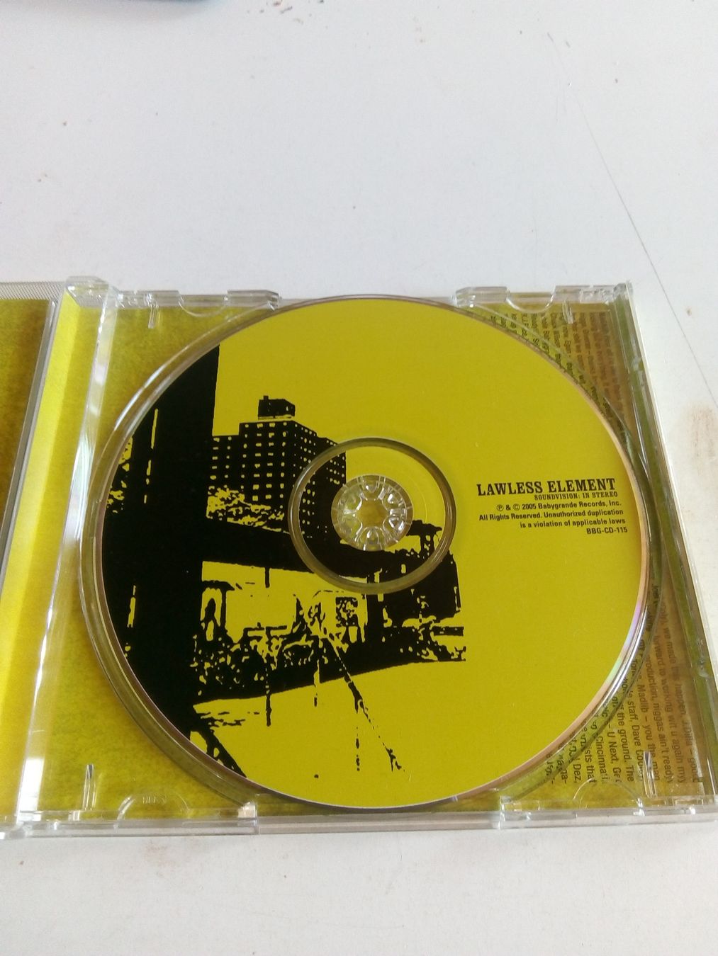 CD: Lawless Element - Soundvision: in Stereo    ©'2005 – Usato da St.Gallen venduto da elk2022 1