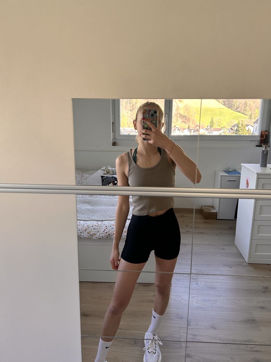 Tops: Pull&Bear Tank Top Ribbed, Size XS, Khaki - Summer Style – Neu (gemäss Beschreibung) aus Wolfenschiessen von ali_5dtm