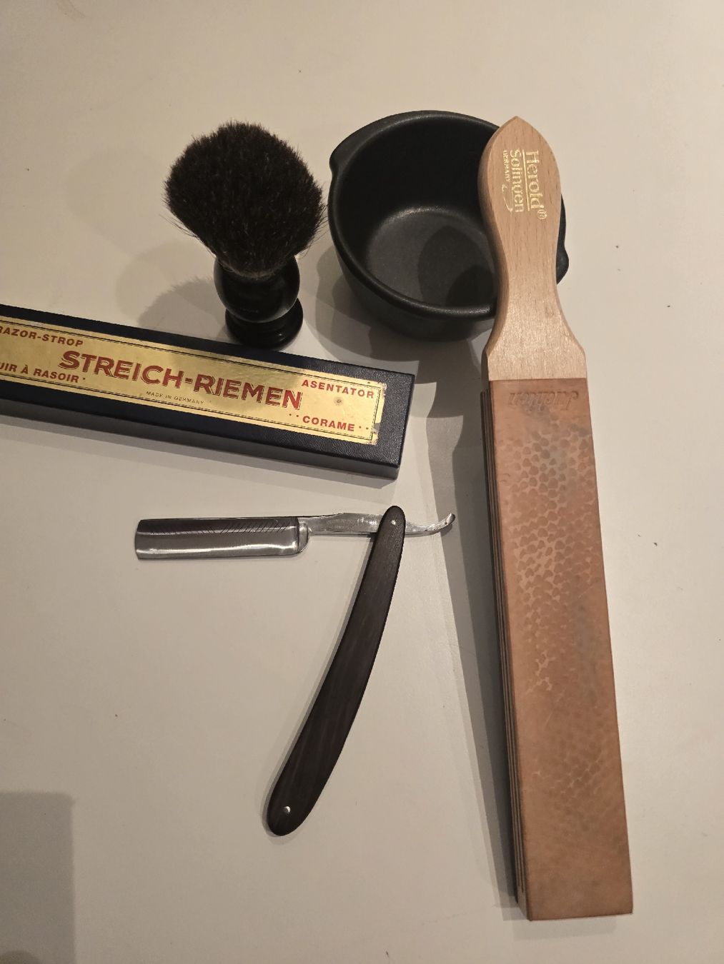 Rasoi & Lamette da barba: Rasiermesser-Set – Usato da etziken venduto da keomer20