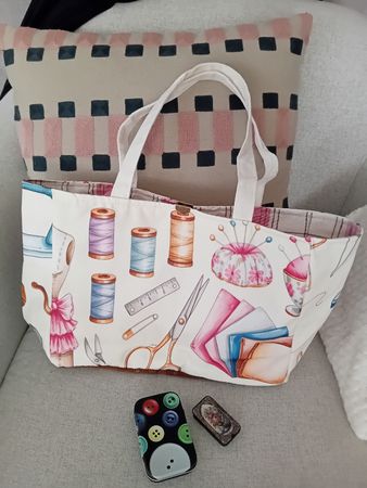 Handgemachte Stofftasche, perfekt für Strick/ Nähzeug
