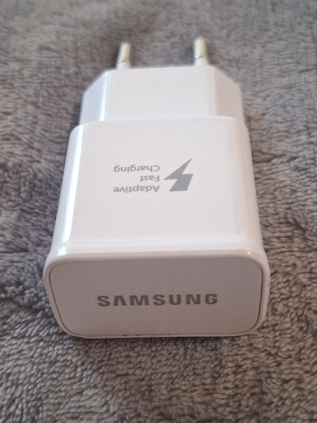 Samsung Ladegeräte: Chargeur Samsung Adaptive Fast Charging blanc – Gebraucht aus Tannay von v1n1p00h 4