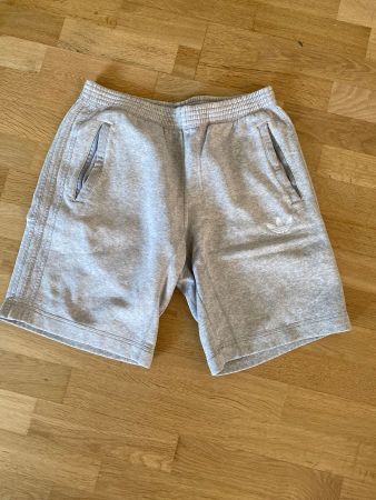 Adidas Herren Grösse M Short Hose Trainerhose