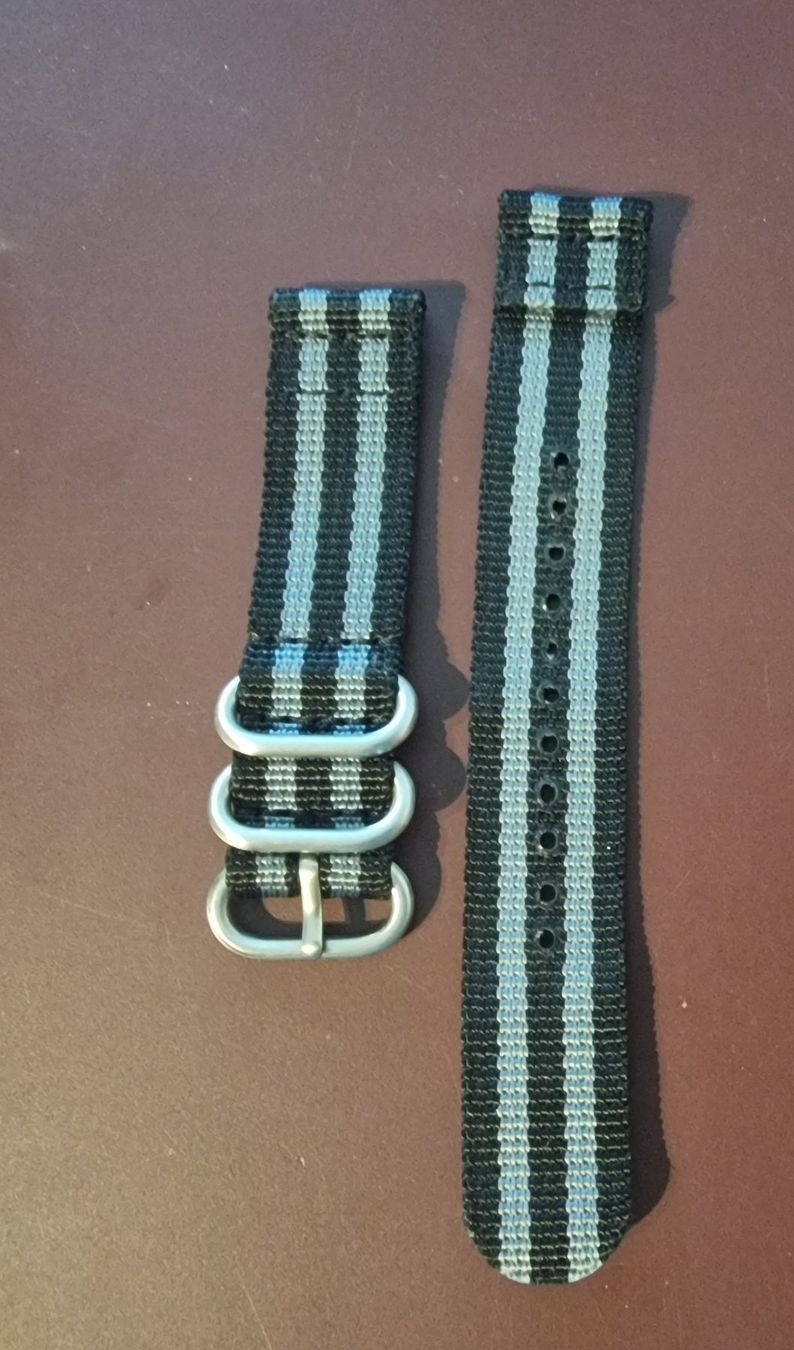 Montres: Bracelet Nato 24mm pour Omega – D'occasion à Vevey par luc9