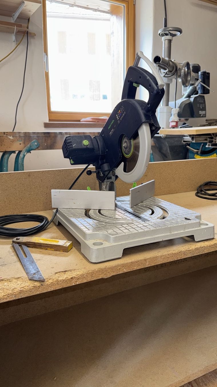 Festool Sägen: Festool Sockelfräse SYM 70 E – Gebraucht aus Beringen von Maka1990