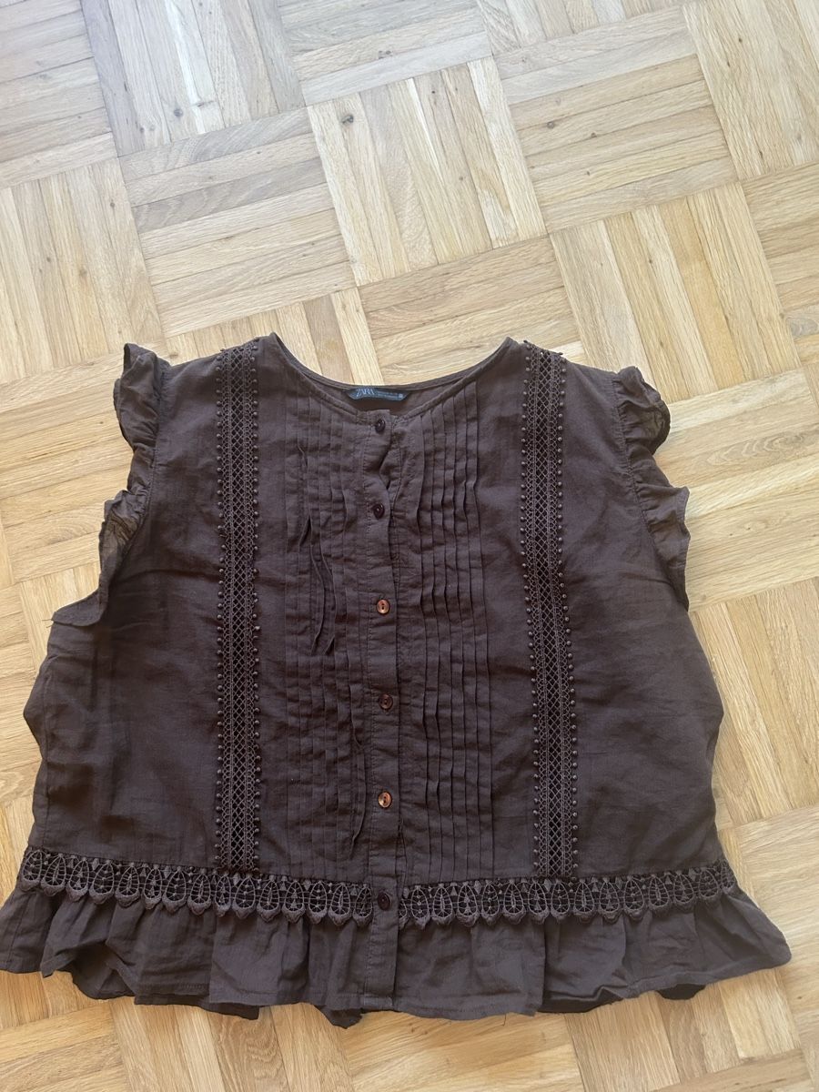 Zara T-shirt: Zara t Shirt gr m – Usato da Allschwil venduto da selake990673