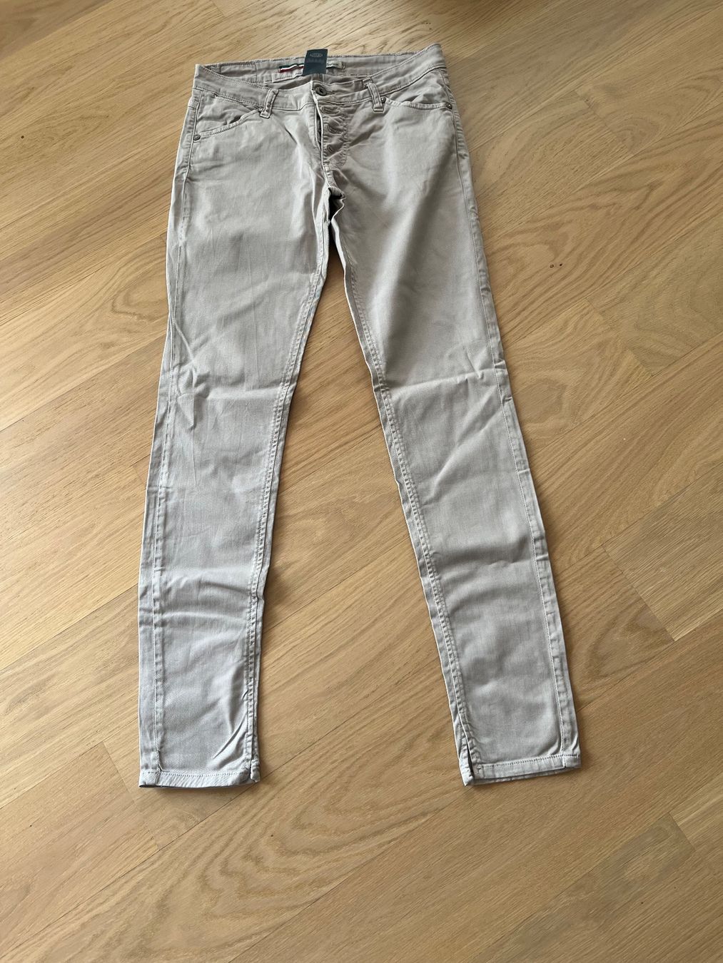 Please Jeans Pantaloni: Please Hose, Grösse Medium – Usato da Bonstetten venduto da Savannah7