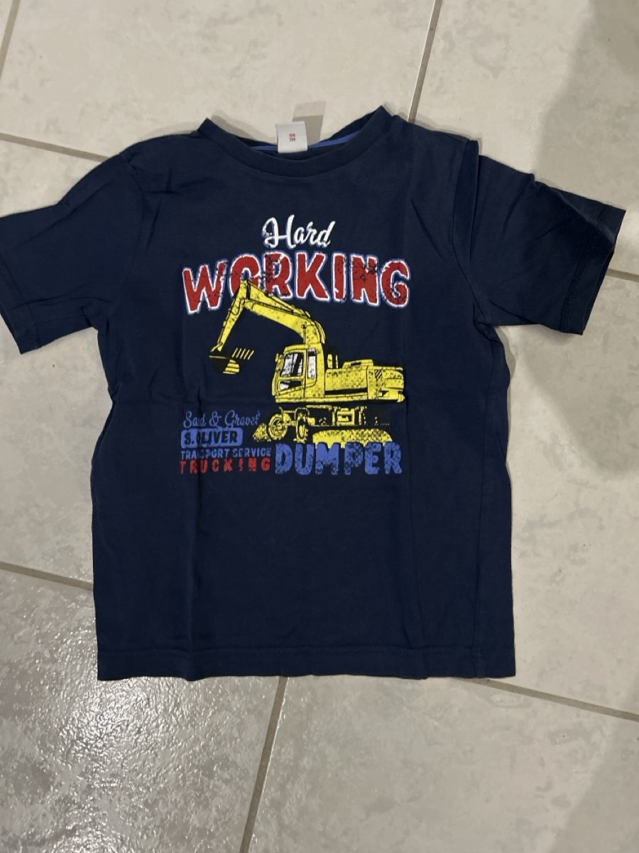 Camicie, T-shirt & Polo: T-Shirt 128/134 – Usato da Lostorf venduto da Venice16