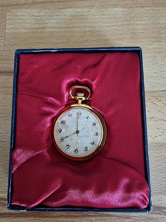 Montres: stylische Taschenuhr  – D'occasion à St. Gallen par ste_fq9h 1