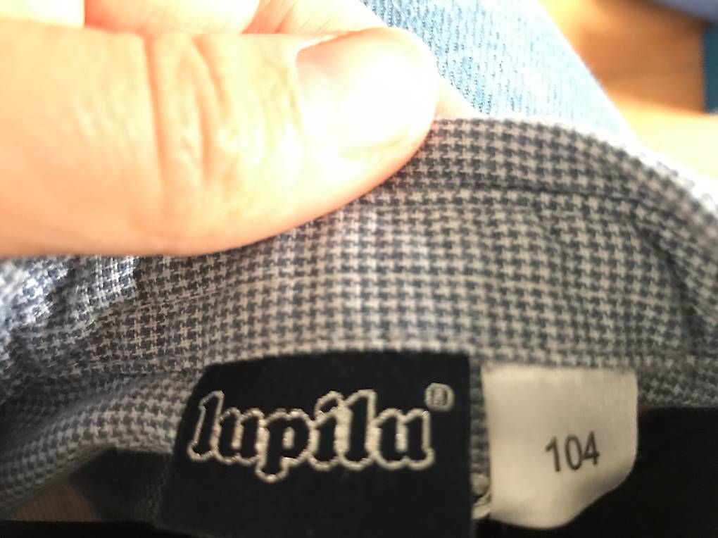 Camicie, T-shirt & Polo: Hemd 104 Junge – Usato da Winterthur venduto da Blue028 2