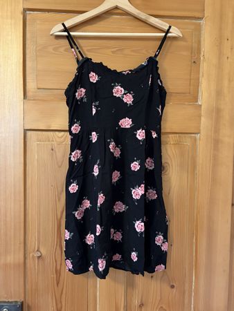 H&M Sommerkleid, Grösse 36, Blumenmuster, Top Zustand!