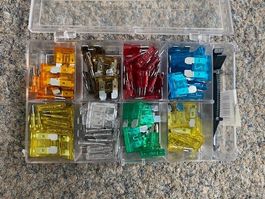 KFZ Sicherungen Set, Auto Sicherungen Sortiment, Neuwertig