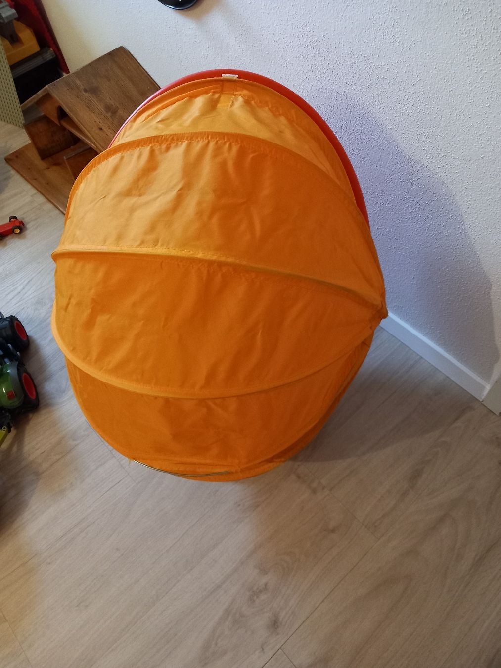 Ikea Poltrone: Drehsessel von Ikea – Usato da Sulz AG venduto da Passoa06 1