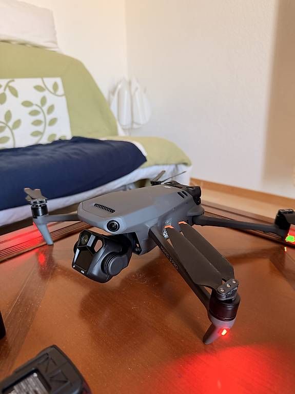 RC Modellbau: DJI Mavic 3 Pro - Fly More Bundle – Gebraucht aus Lonay von Haux49 1