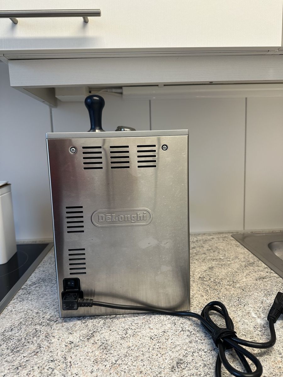 De'Longhi Kaffeemaschinen & Espressomaschinen: DeLonghi EC860 Espresso Machine  – Gebraucht aus Bern von liv_x8zf 1