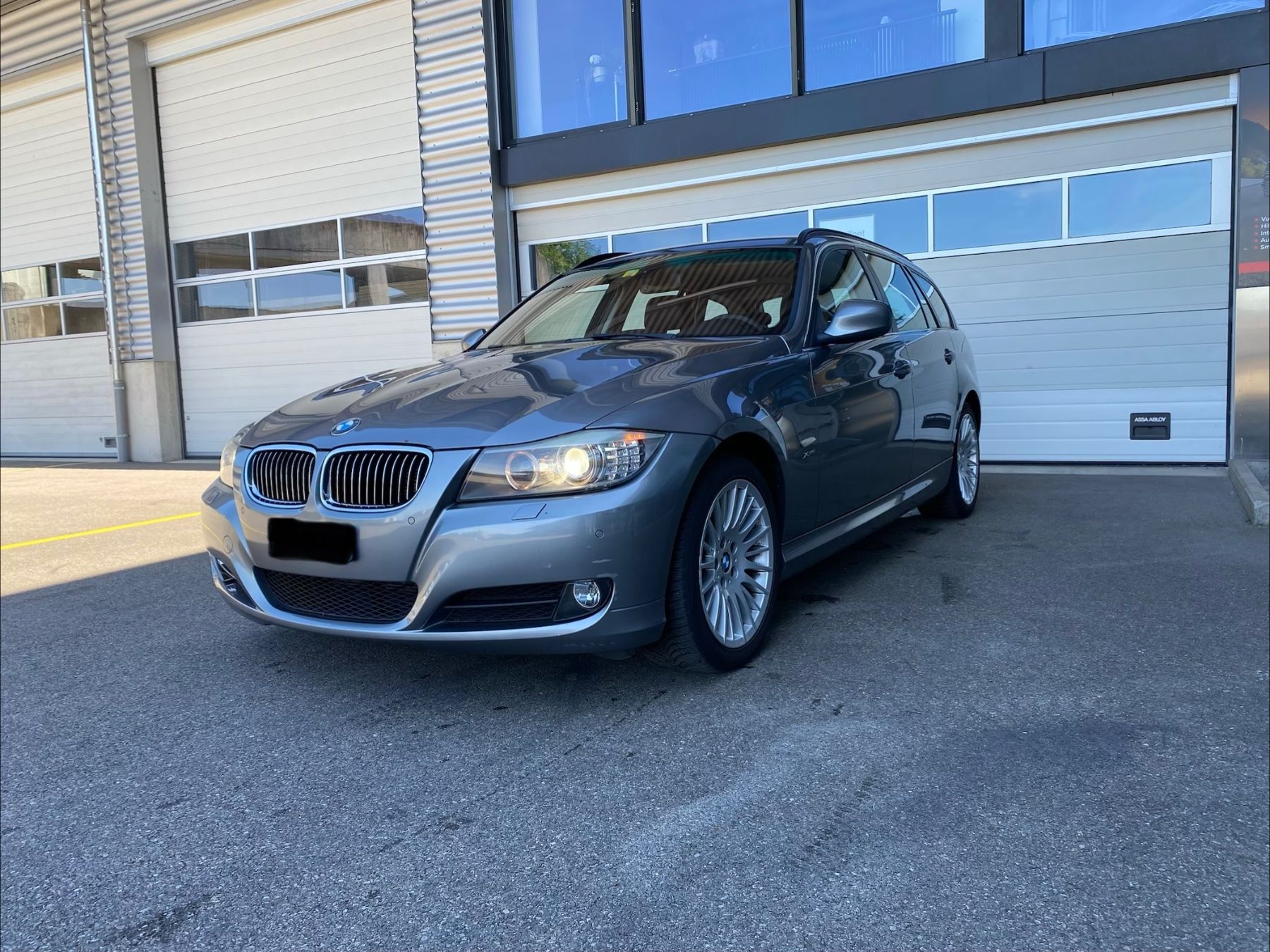 BMW Automobili: BMW 325i xDrive – Usato da Kreuzlingen venduto da ado_cpd6 1