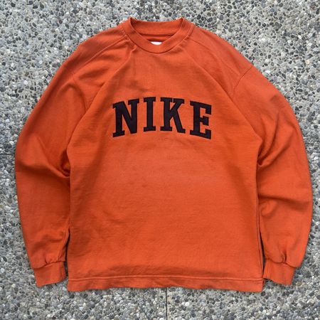 Vintage Nike Orange embroiedered Sweatshirt