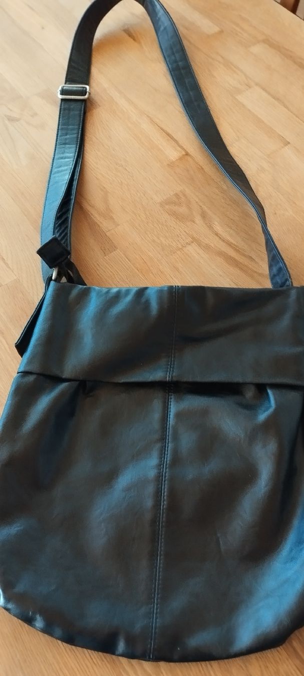 Zwei Taschen für Damen: Damen Tasche von Zwei  – Gebraucht aus Mörel von MJoaoCosta 1