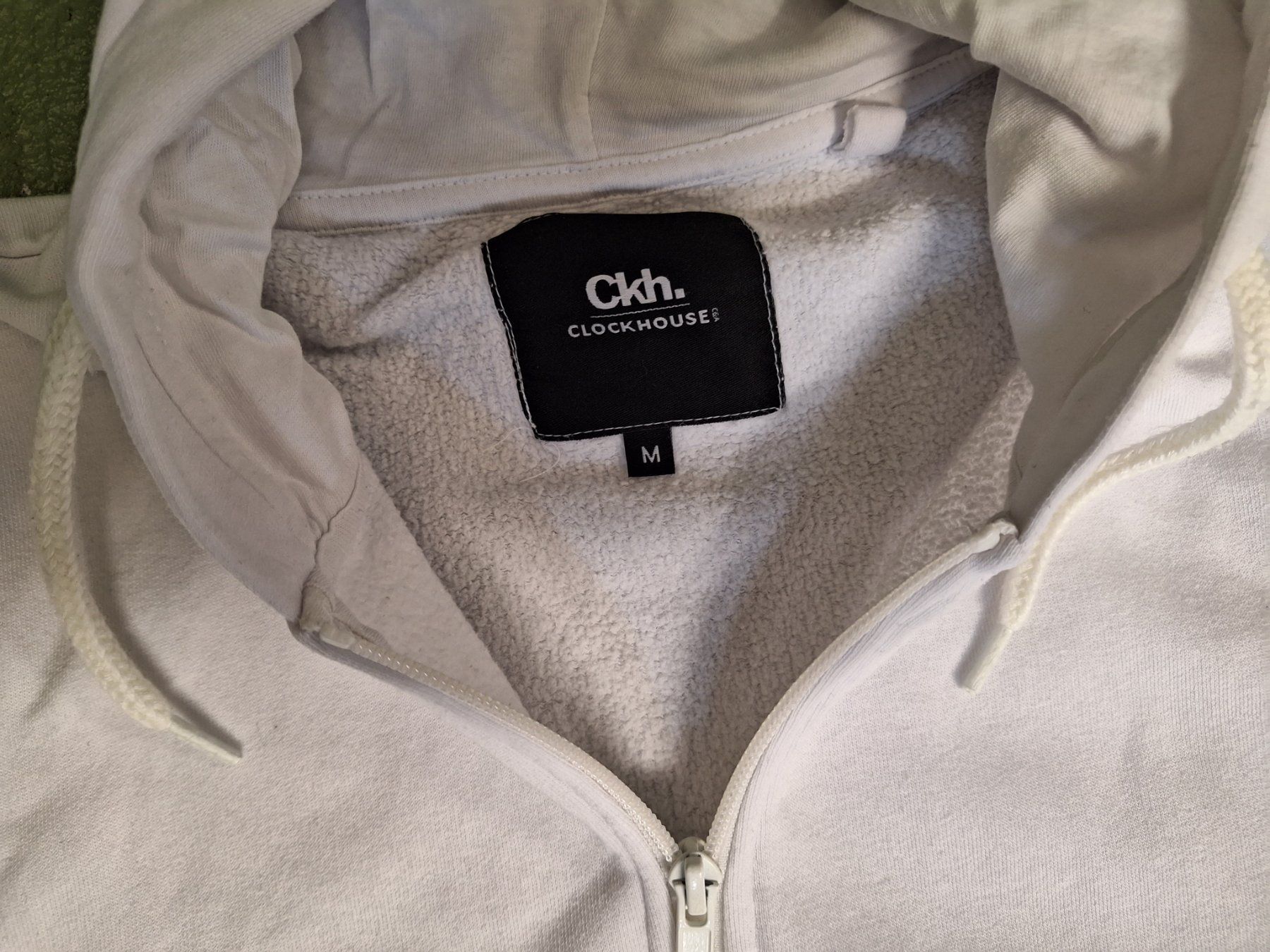 C&A Giacche: Weisse Sweatjacke – Usato da Niederglatt ZH venduto da Bobsli 1