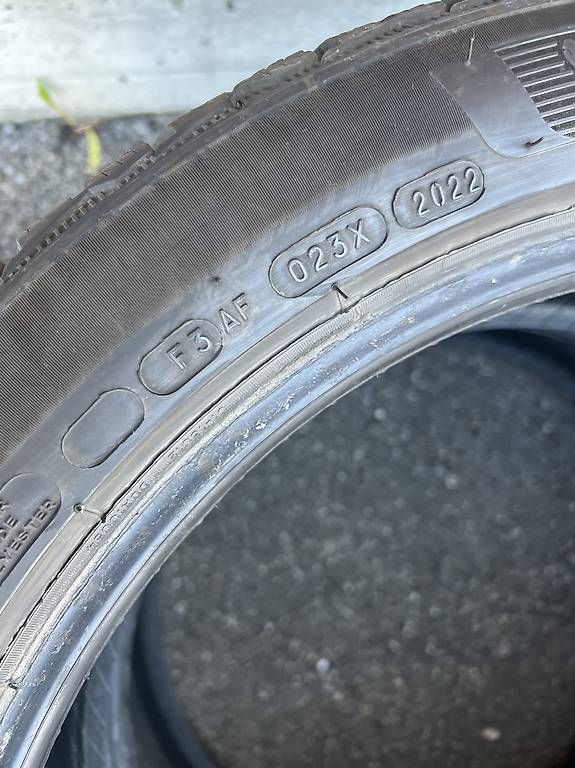 Pneumatici & Ruote complete: 2 x 245/45/20 Michelin Winterreifen  – Usato da Frasnacht venduto da nobloff 4