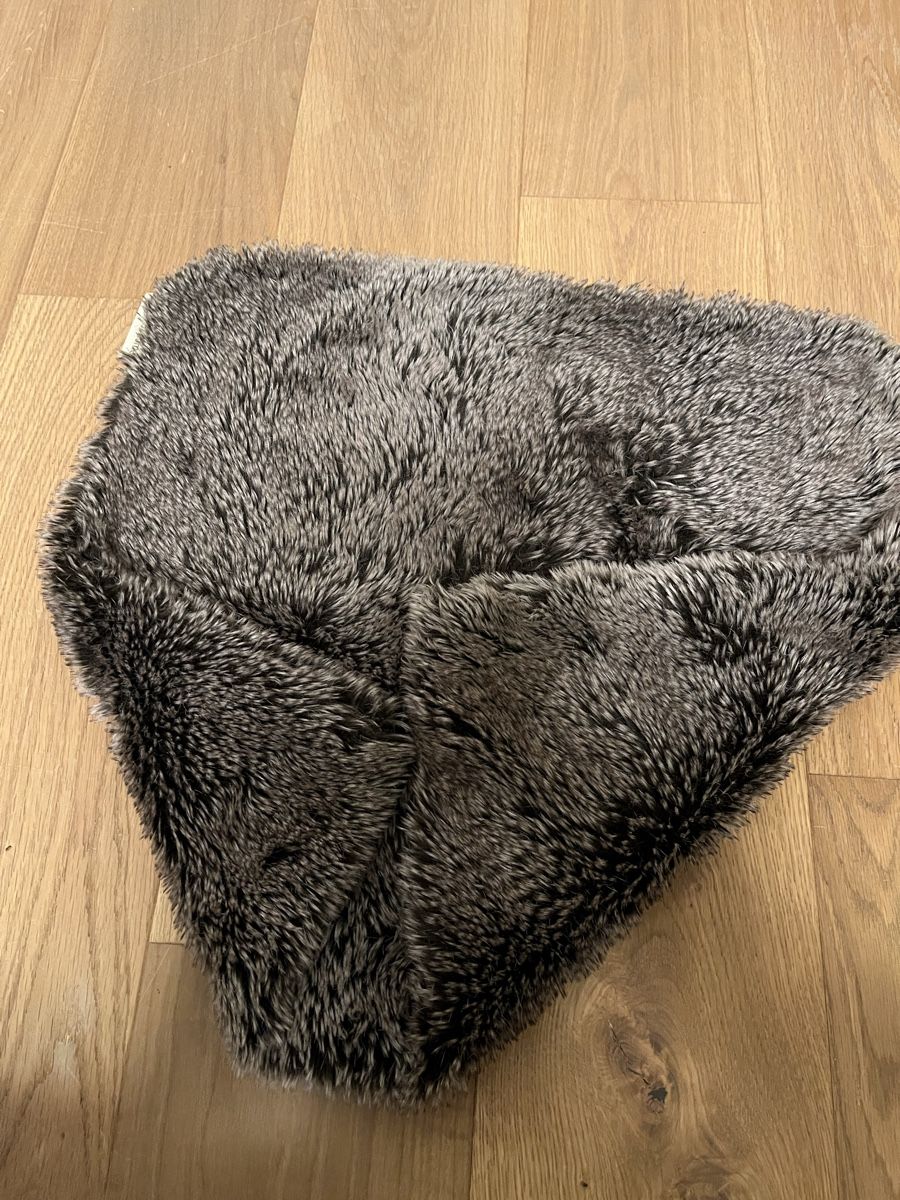 Kissen: Coussin imitation fourrure Winter Home brun – Neu (gemäss Beschreibung) aus St. Prex von Nikolletta 4
