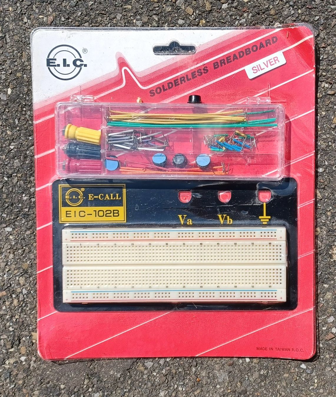 Componenti elettronici: Elektronik Experimentierboard – Nuovo e nell'imballaggio originale da Zürich venduto da yvo.vultier