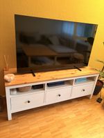 Couchtisch und TV-Möbel