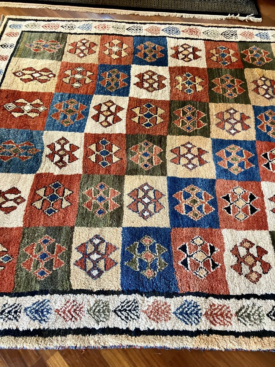 Gabbeh Teppiche: Tappeto Gabbeh 232x208 cm – Gebraucht aus Odogno von chi_ds8t 2