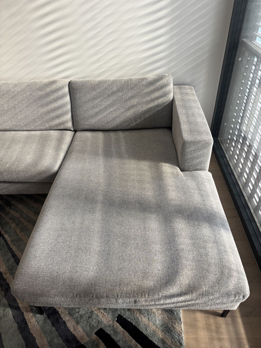 Livique Divani: Livique Domino Ecksofa Hellgrau mit Chaiselongue – Usato da Zürich venduto da mis_xbc8 2